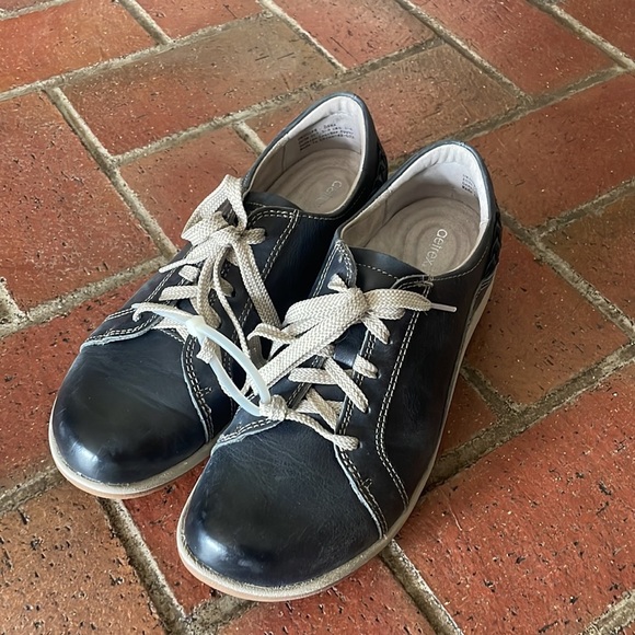 WOMEN'S AETREX DANA LACE UP OXFORD | NAVY - Picture 2 of 8